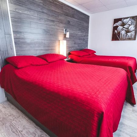 Hotel Le Plaza Ла-Бе Экстерьер фото